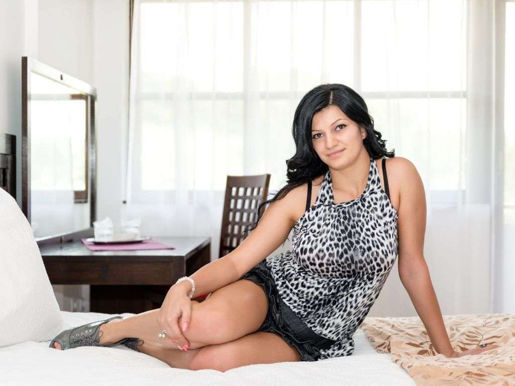 001kata - Glamourous and Sexy Cam Model of Jasmin