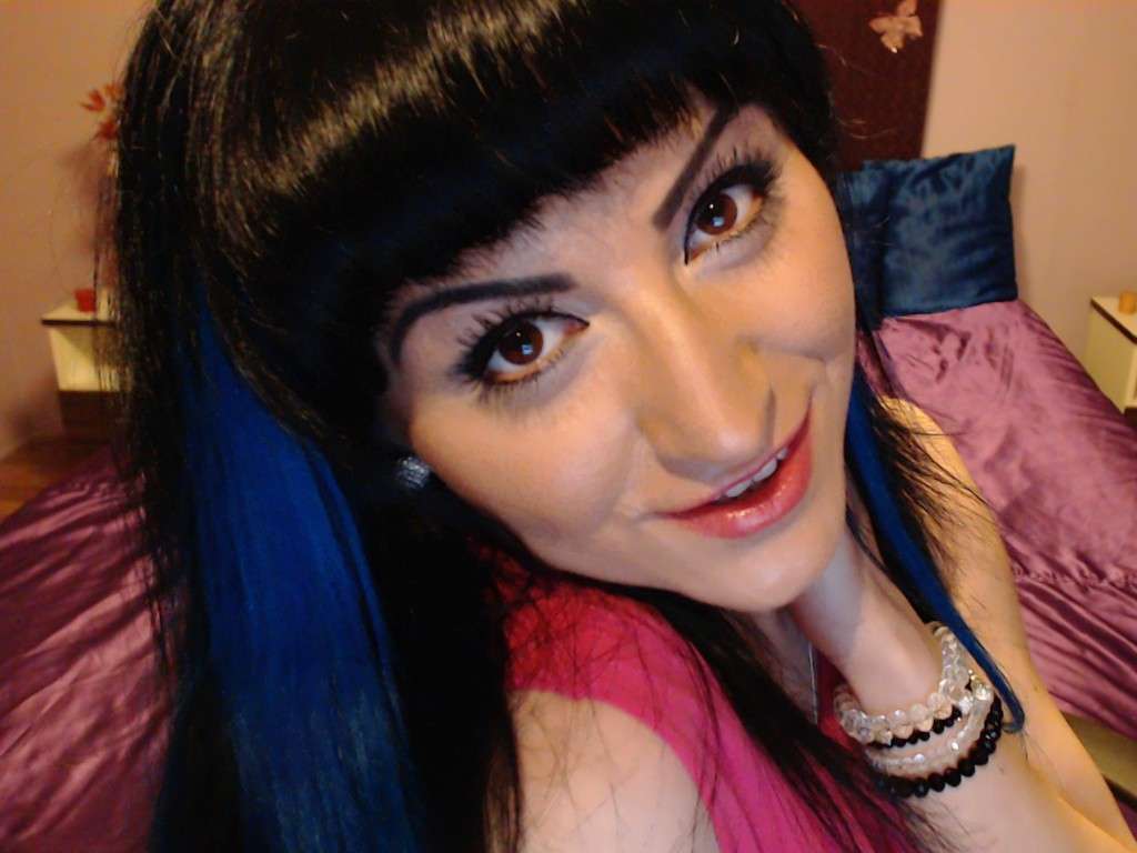 23sweetElena - Glamourous and Sexy Cam Model of Jasmin