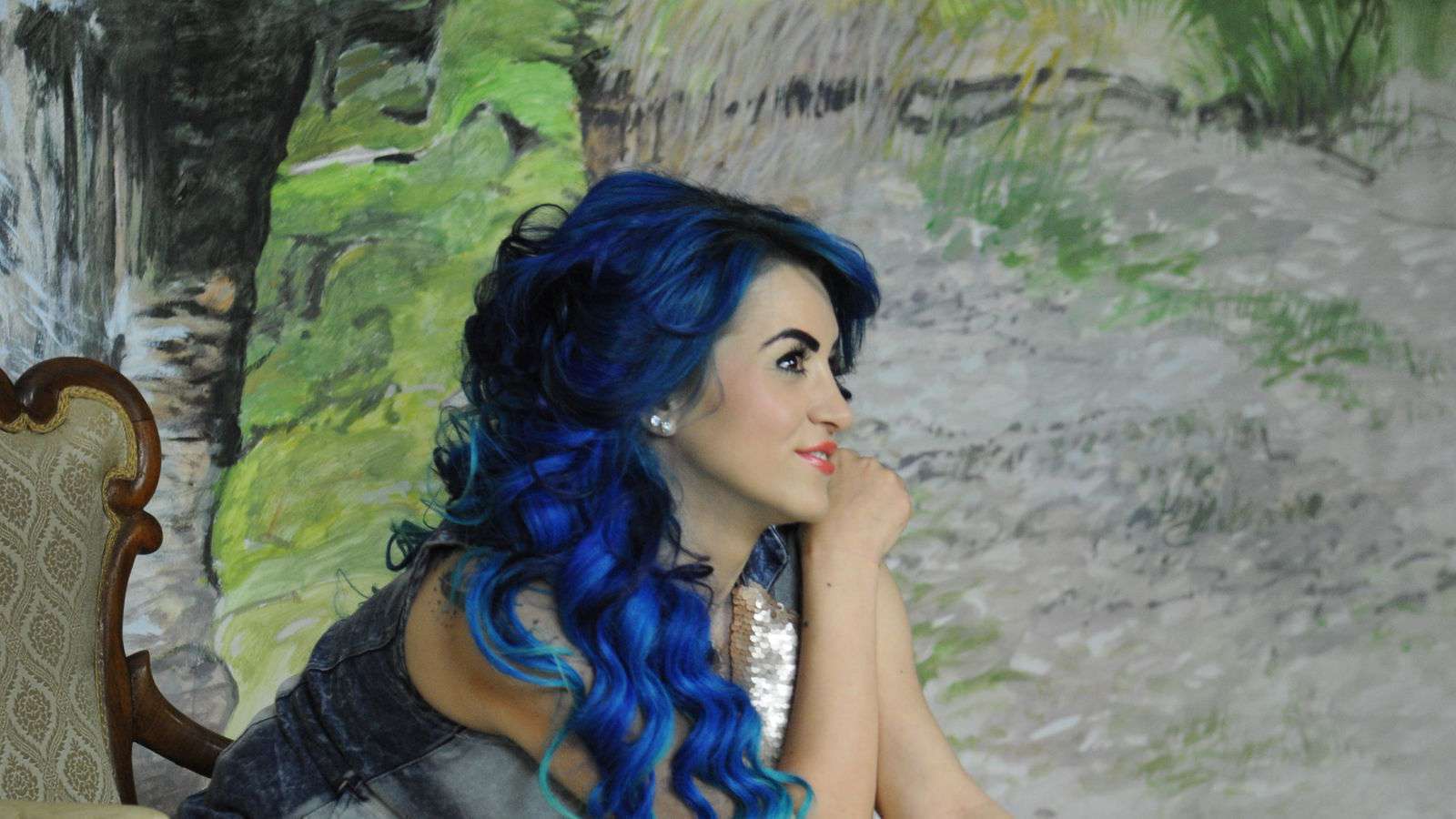 23sweetElena - Glamourous and Sexy Cam Model of Jasmin