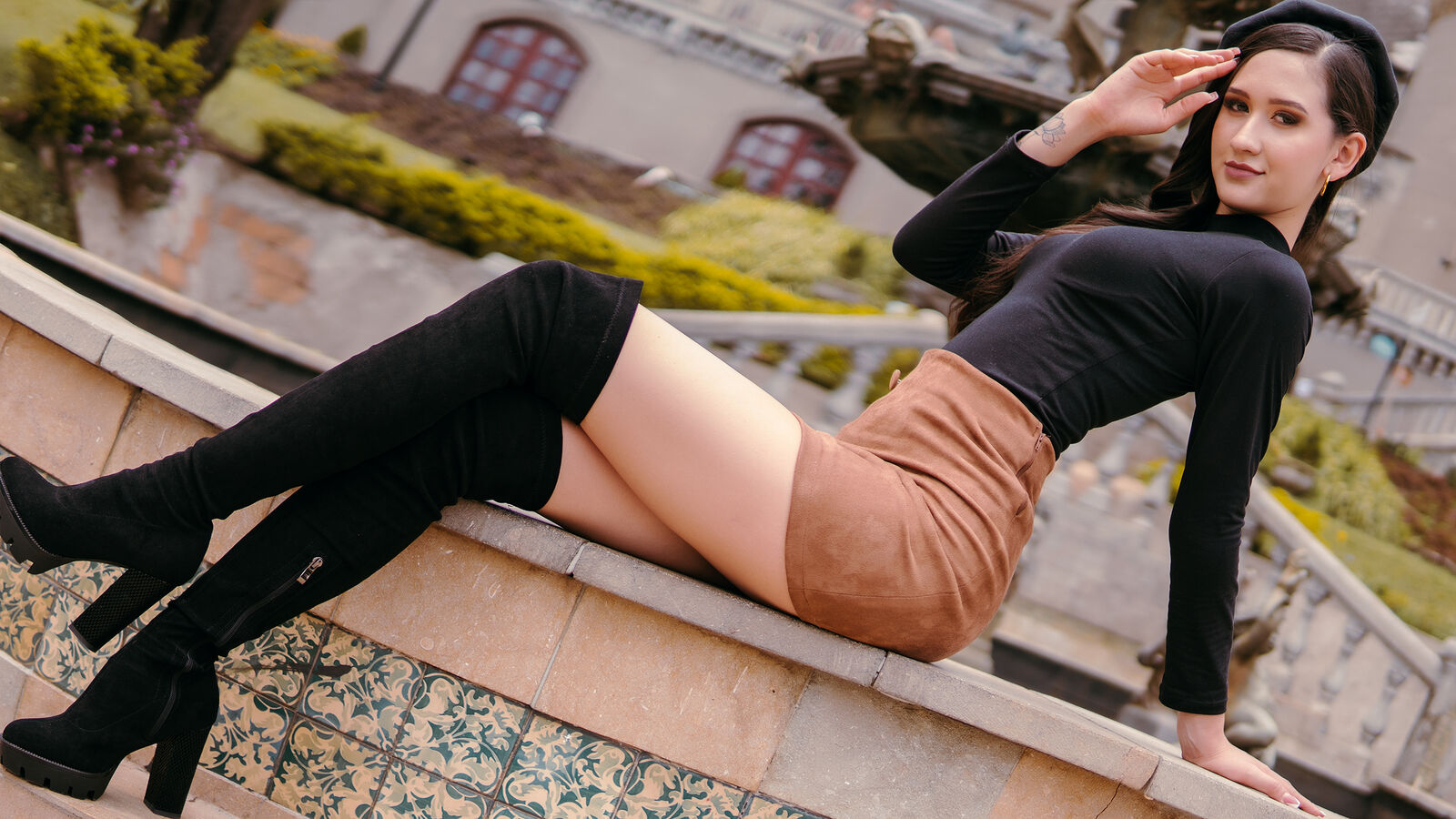 AlanaPearce - Glamourous and Sexy Cam Model of Jasmin