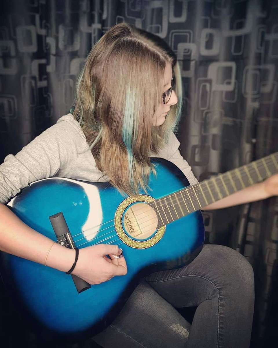 AliaFrenzy - Glamourous and Sexy Cam Model of Jasmin