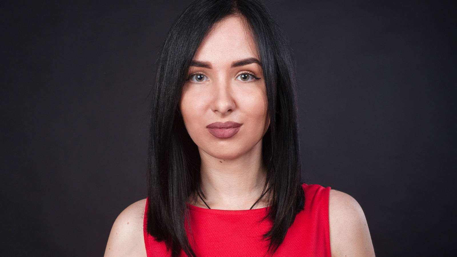 AlmaCat - Glamourous and Sexy Cam Model of Jasmin