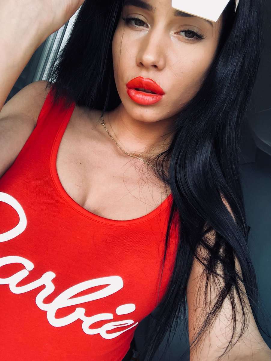 AmberKush - Glamourous and Sexy Cam Model of Jasmin