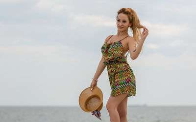 AngelTeenGirL - Glamourous and Sexy Cam Model of Jasmin