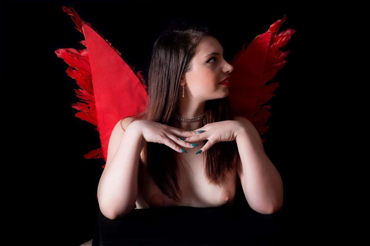 AngelaSpike - Glamourous and Sexy Cam Model of Jasmin