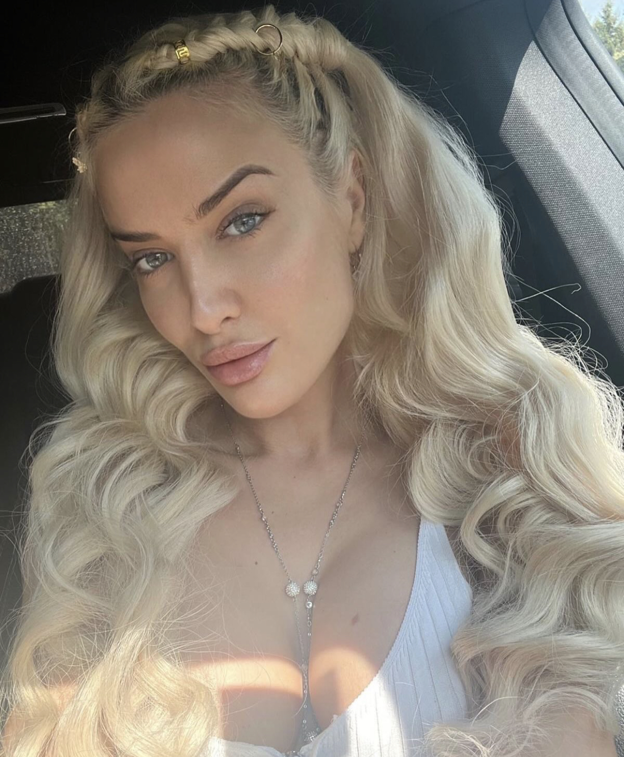 BlancheSummer - Glamourous and Sexy Cam Model of Jasmin