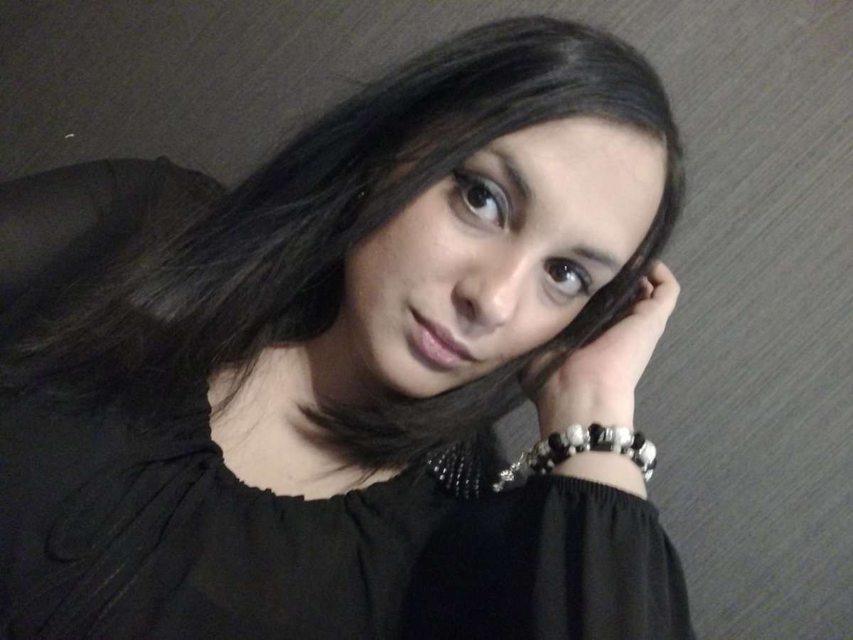 CarlaMinelli - Glamourous and Sexy Cam Model of Jasmin