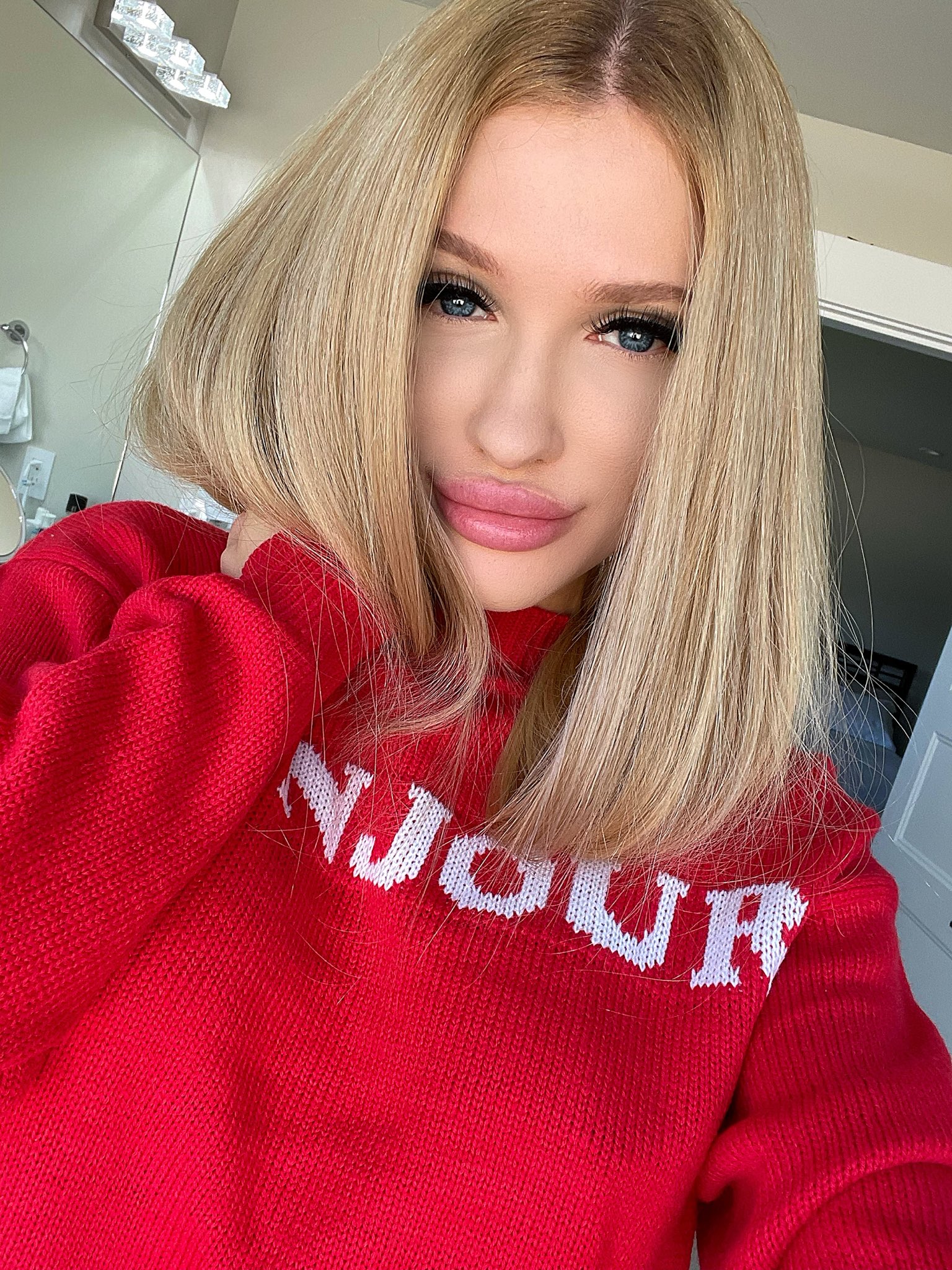 DarinaDiosa - Glamourous and Sexy Cam Model of Jasmin