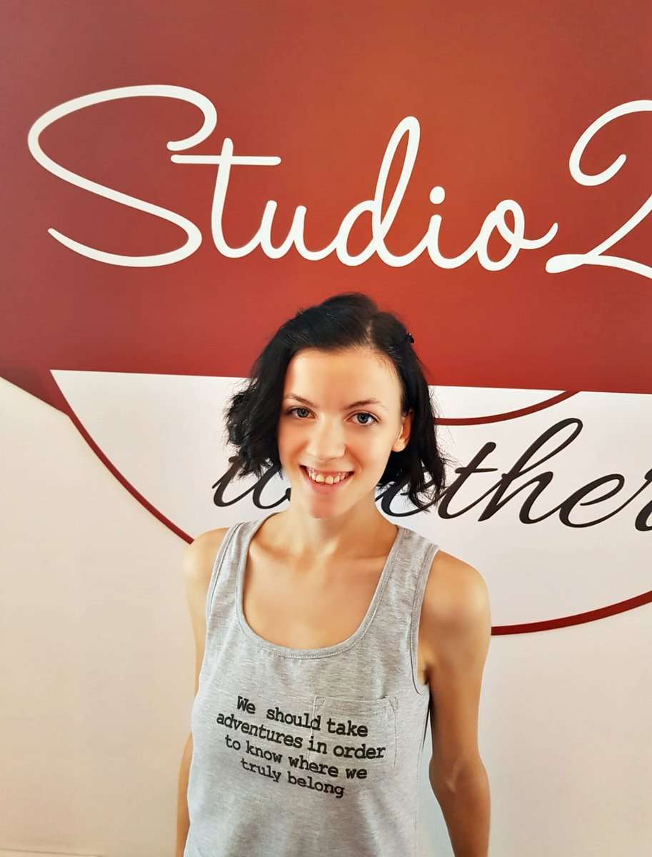 DaryaCollyns - Glamourous and Sexy Cam Model of Jasmin