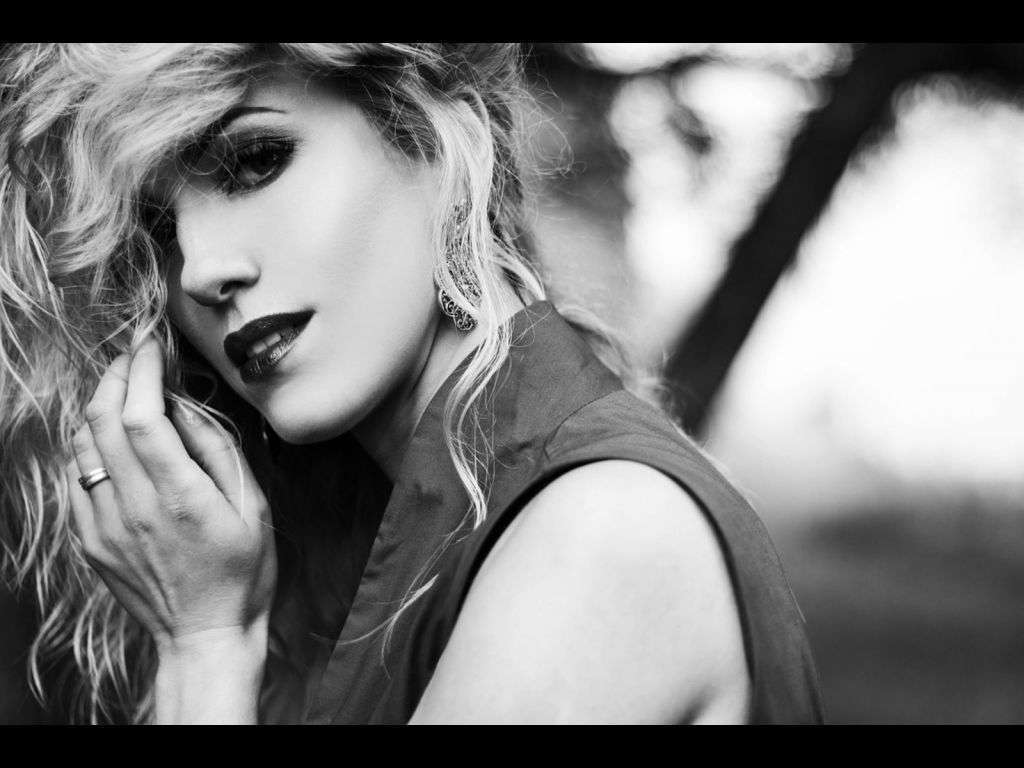 DreamCate - Glamourous and Sexy Cam Model of Jasmin