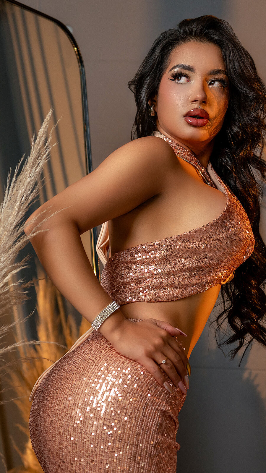 ElectraJohnsson - Glamourous and Sexy Cam Model of Jasmin