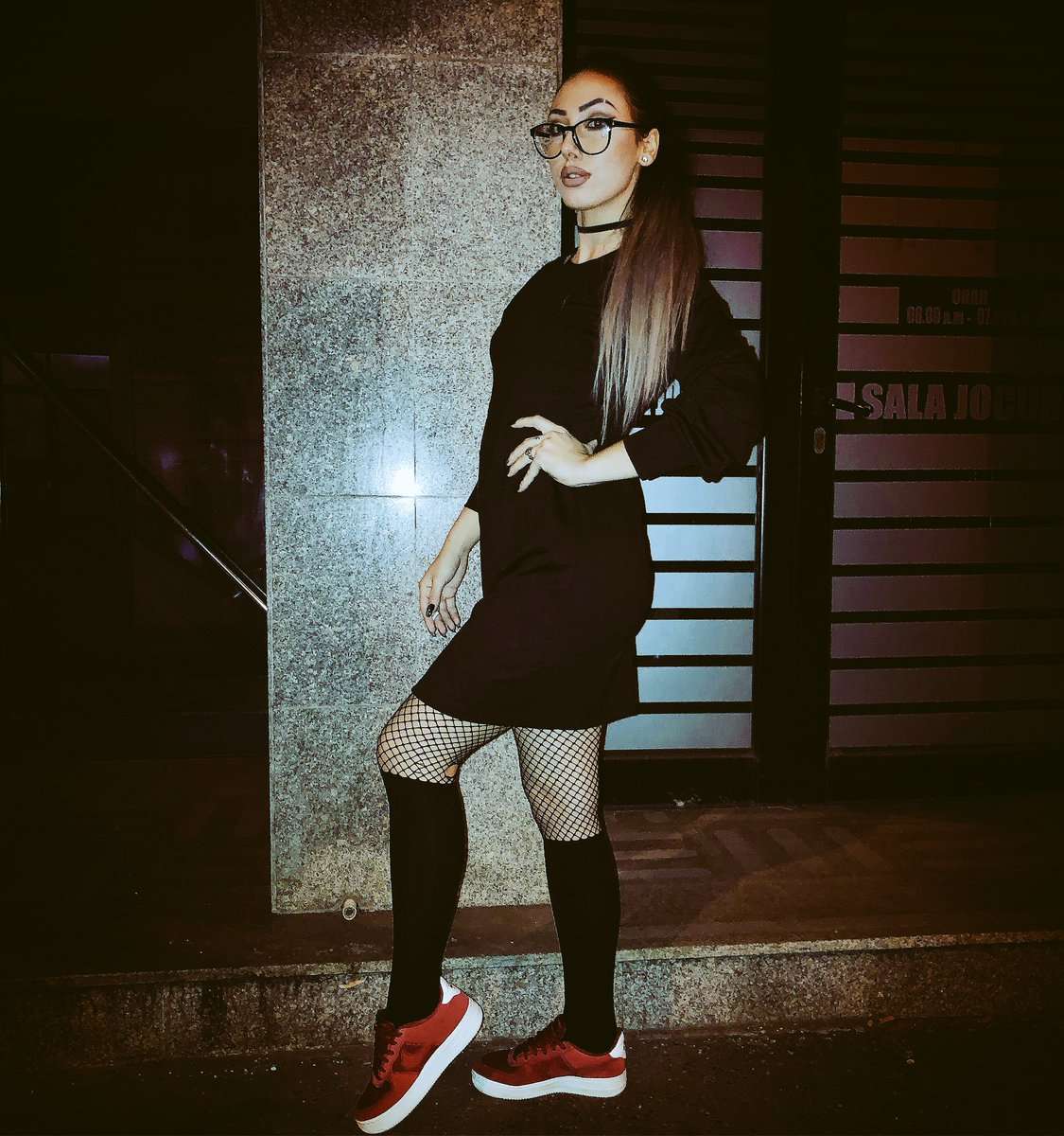 EsmeeCharm - Glamourous and Sexy Cam Model of Jasmin