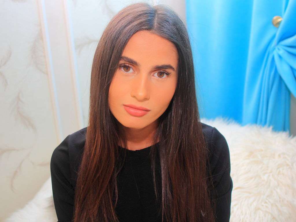 FlawlessGrace - Glamourous and Sexy Cam Model of Jasmin