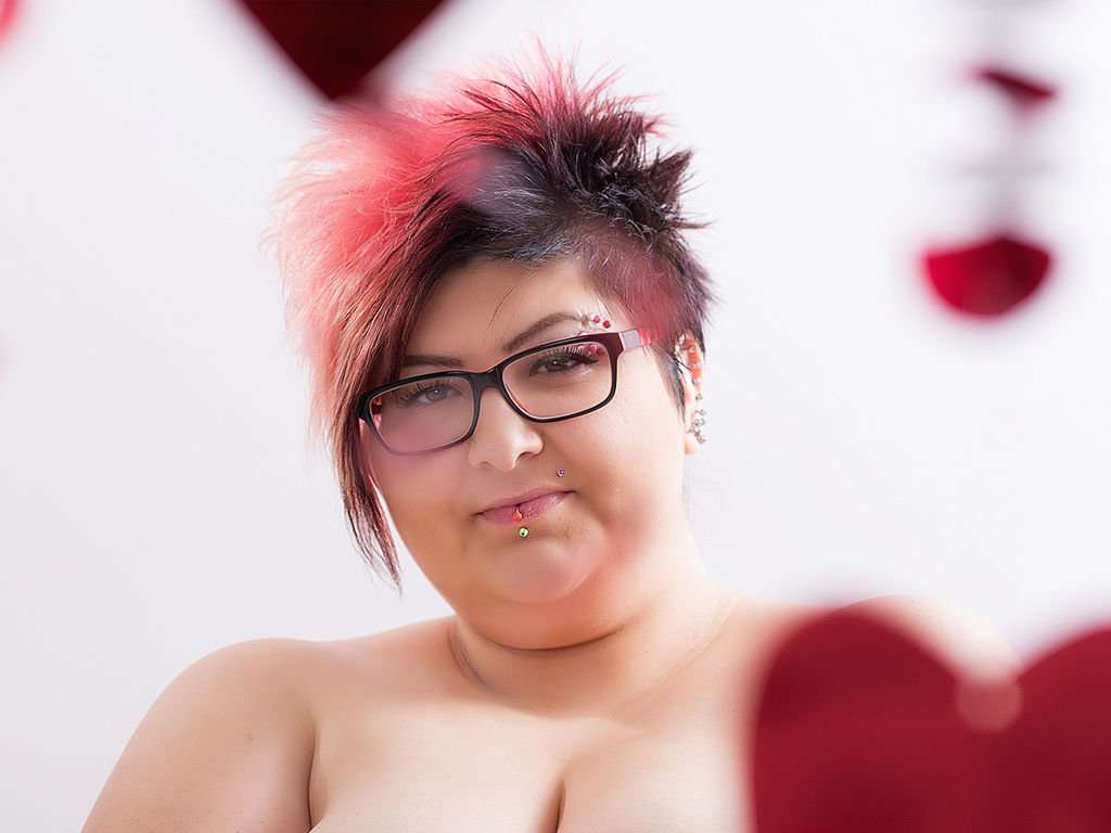 GothKitty - Glamourous and Sexy Cam Model of Jasmin