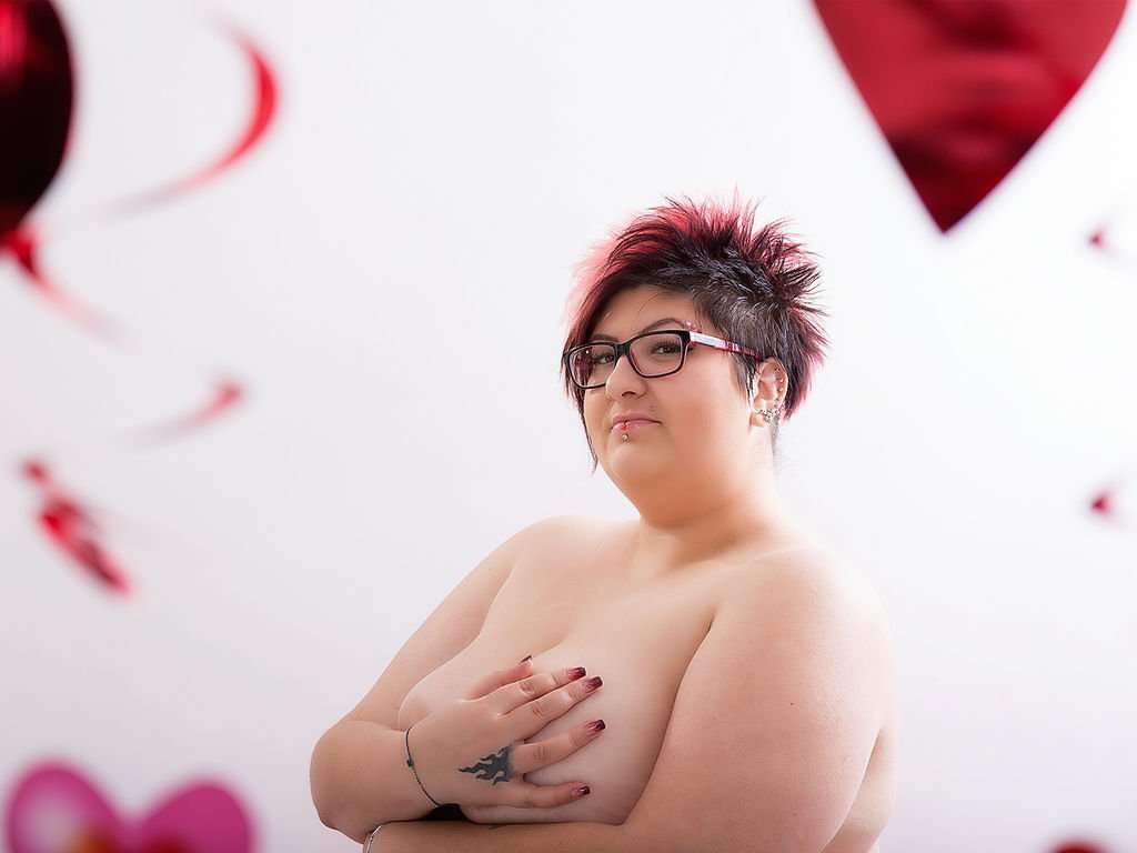 GothKitty - Glamourous and Sexy Cam Model of Jasmin