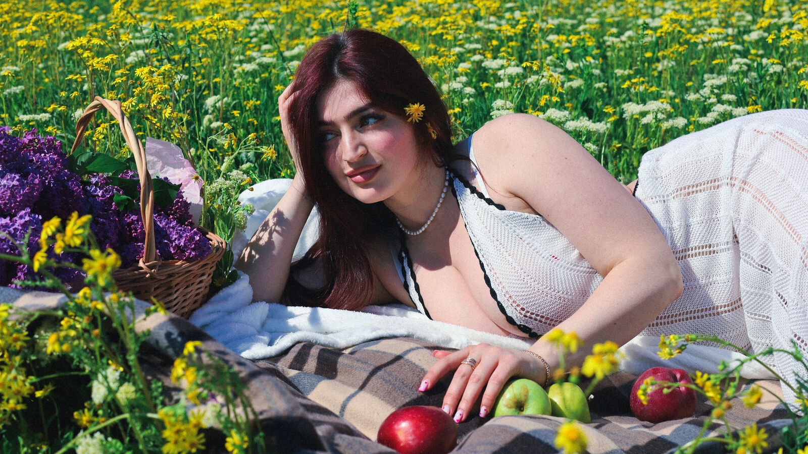 KamillaRey - Glamourous and Sexy Cam Model of Jasmin