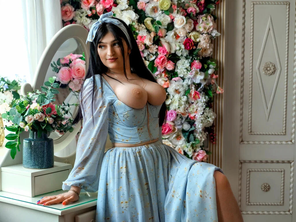 KamillaRey - Glamourous and Sexy Cam Model of Jasmin