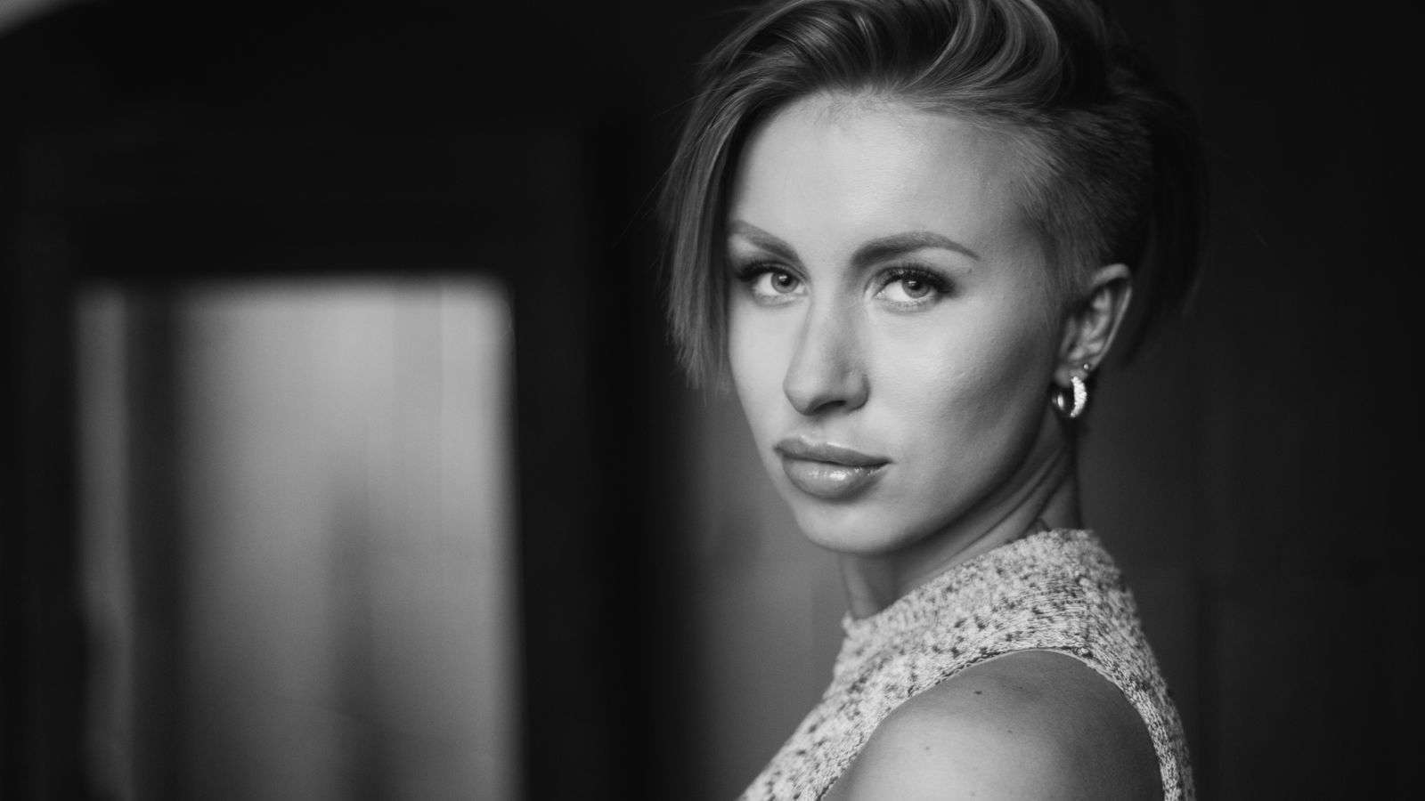 Lianarda - Glamourous and Sexy Cam Model of Jasmin