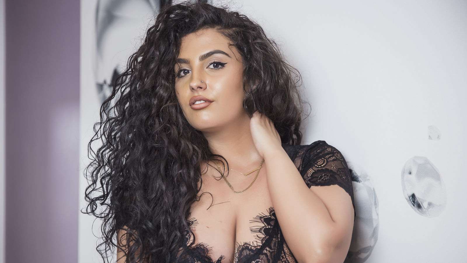 LivSummers - Glamourous and Sexy Cam Model of Jasmin