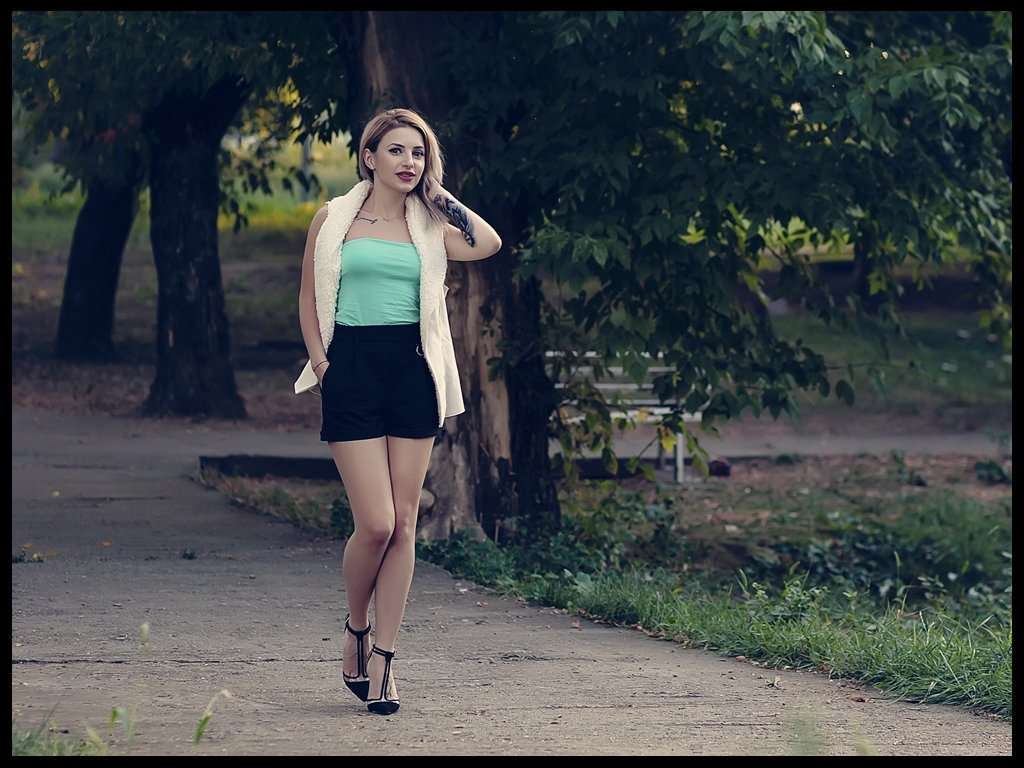 LoraSinClare - Glamourous and Sexy Cam Model of Jasmin