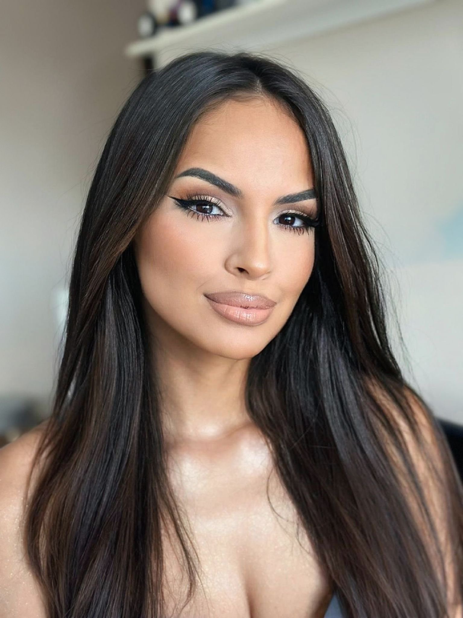 MaylaCherinne - Glamourous and Sexy Cam Model of Jasmin