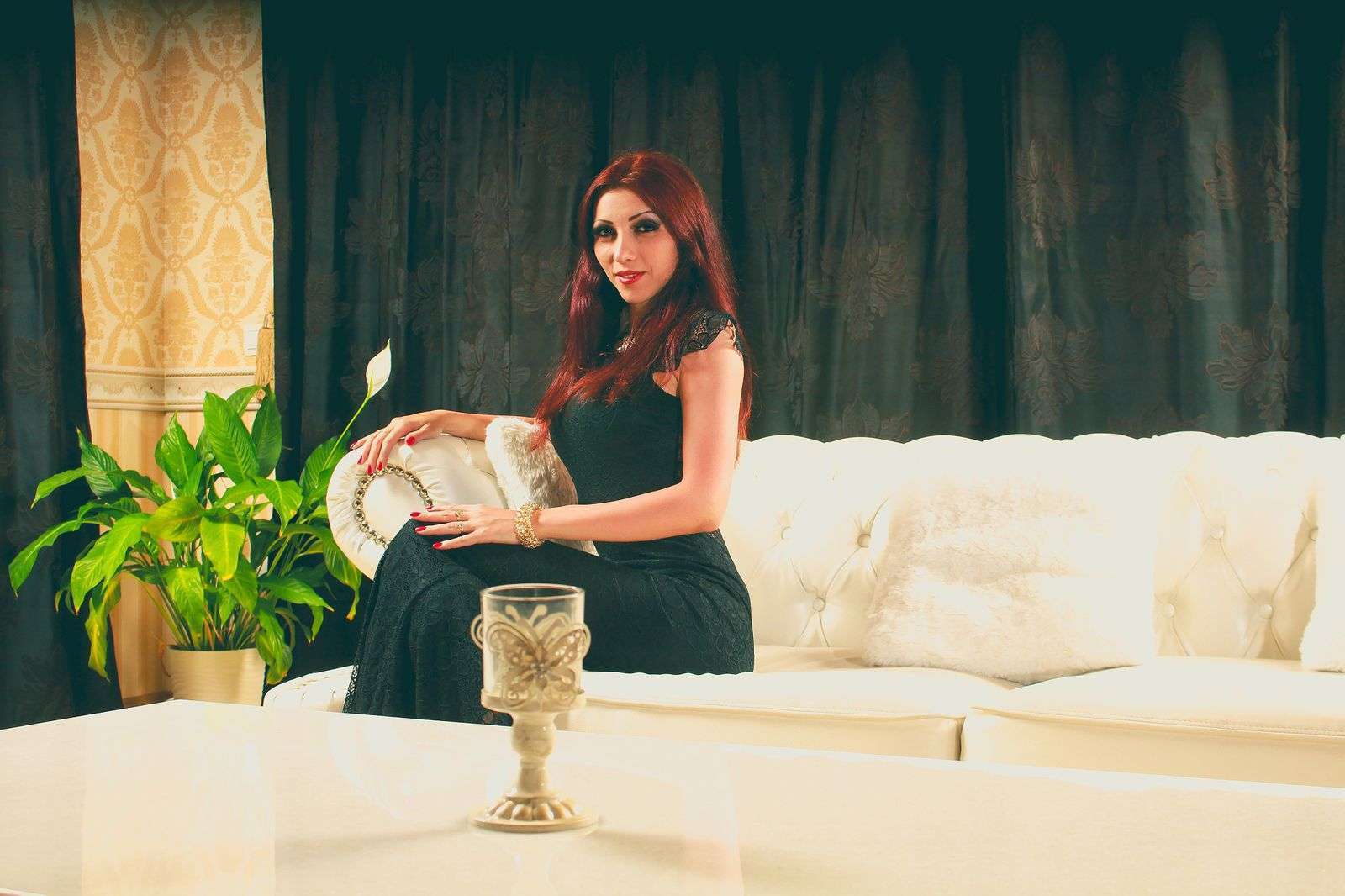 MistressKrissa - Glamourous and Sexy Cam Model of Jasmin