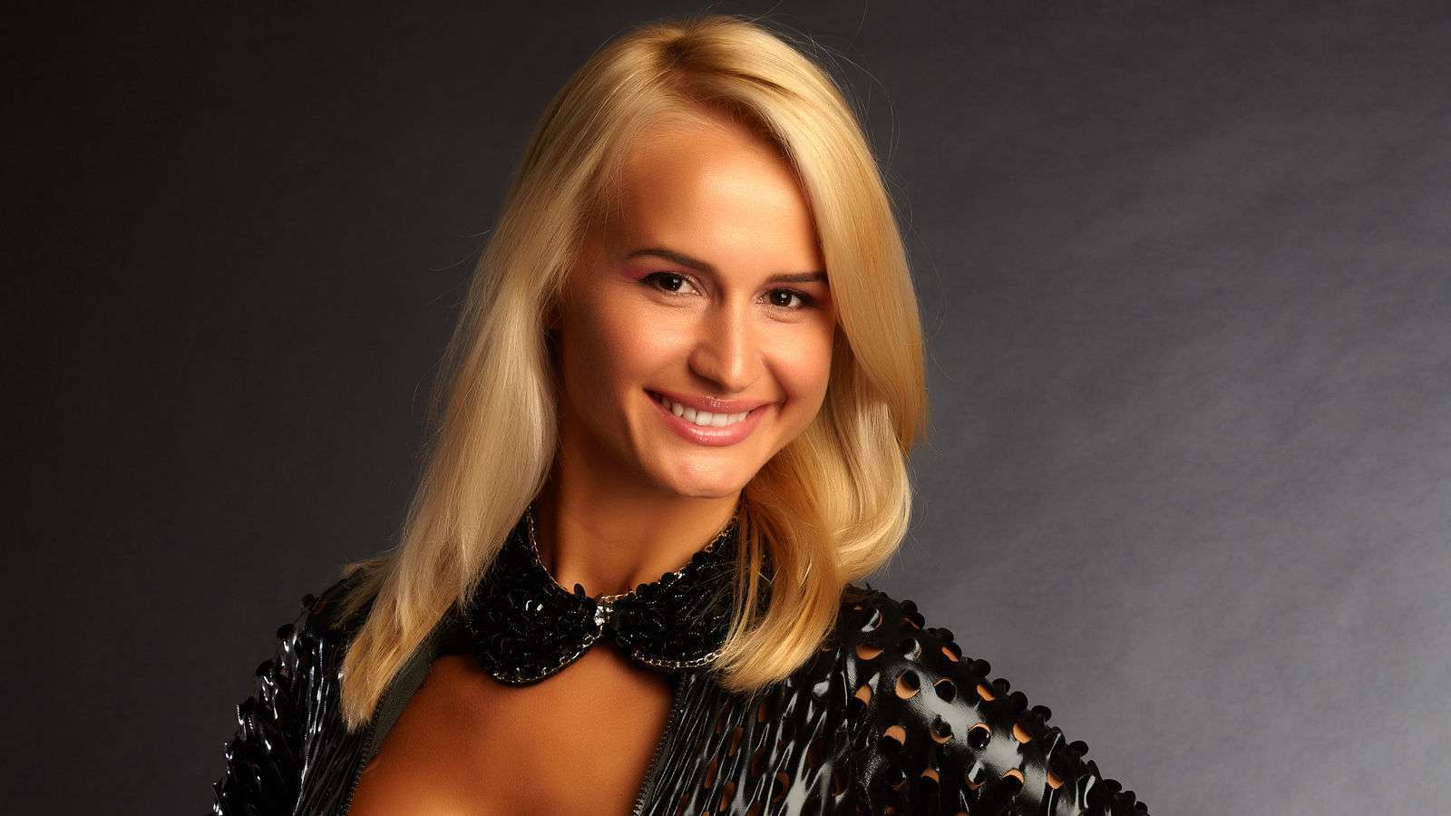 PerfectNipps - Glamourous and Sexy Cam Model of Jasmin