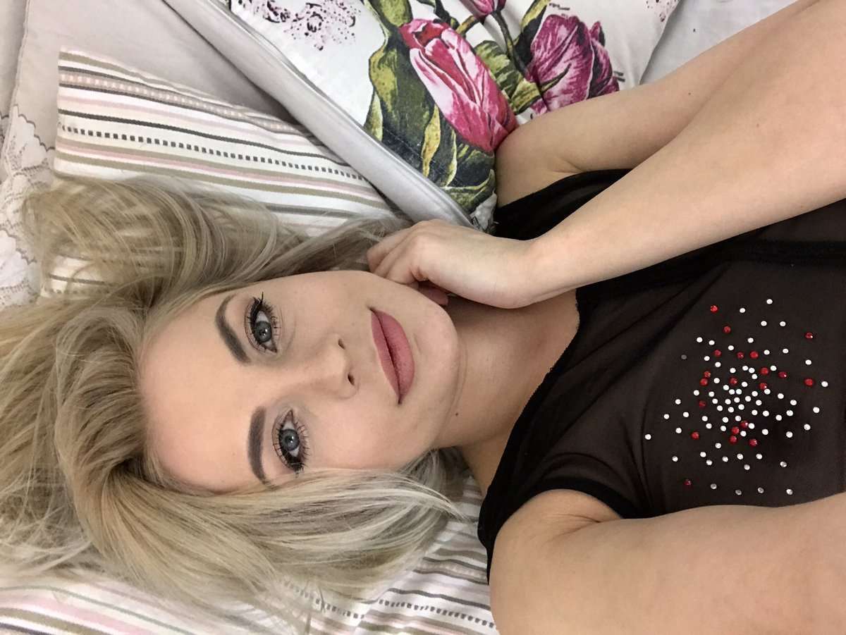 PrettyGirl000 - Glamourous and Sexy Cam Model of Jasmin