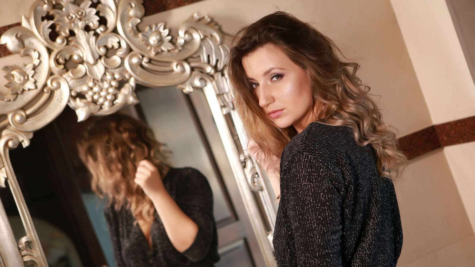 PureBerenice - Glamourous and Sexy Cam Model of Jasmin