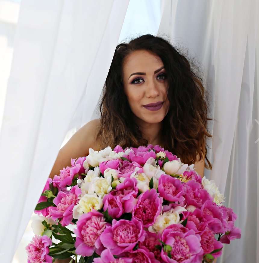 SandraMorrys - Glamourous and Sexy Cam Model of Jasmin