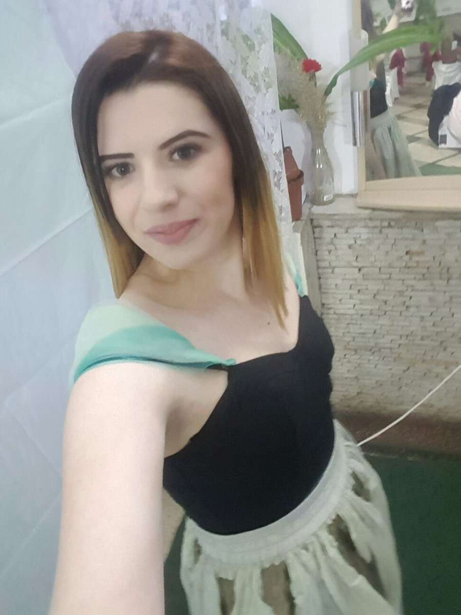 ShellyStaark - Glamourous and Sexy Cam Model of Jasmin