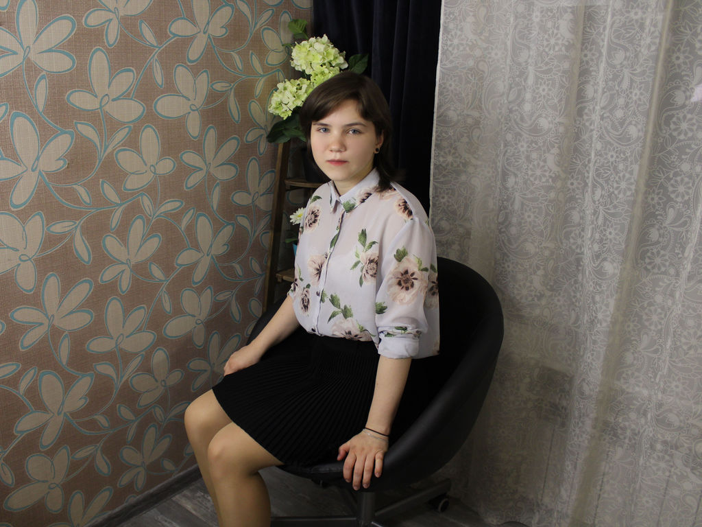 WinkLucie - Glamourous and Sexy Cam Model of Jasmin