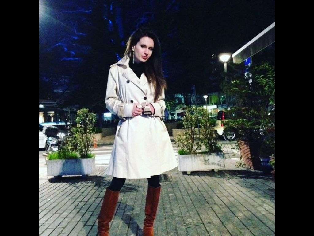 kiwiywi - Glamourous and Sexy Cam Model of Jasmin