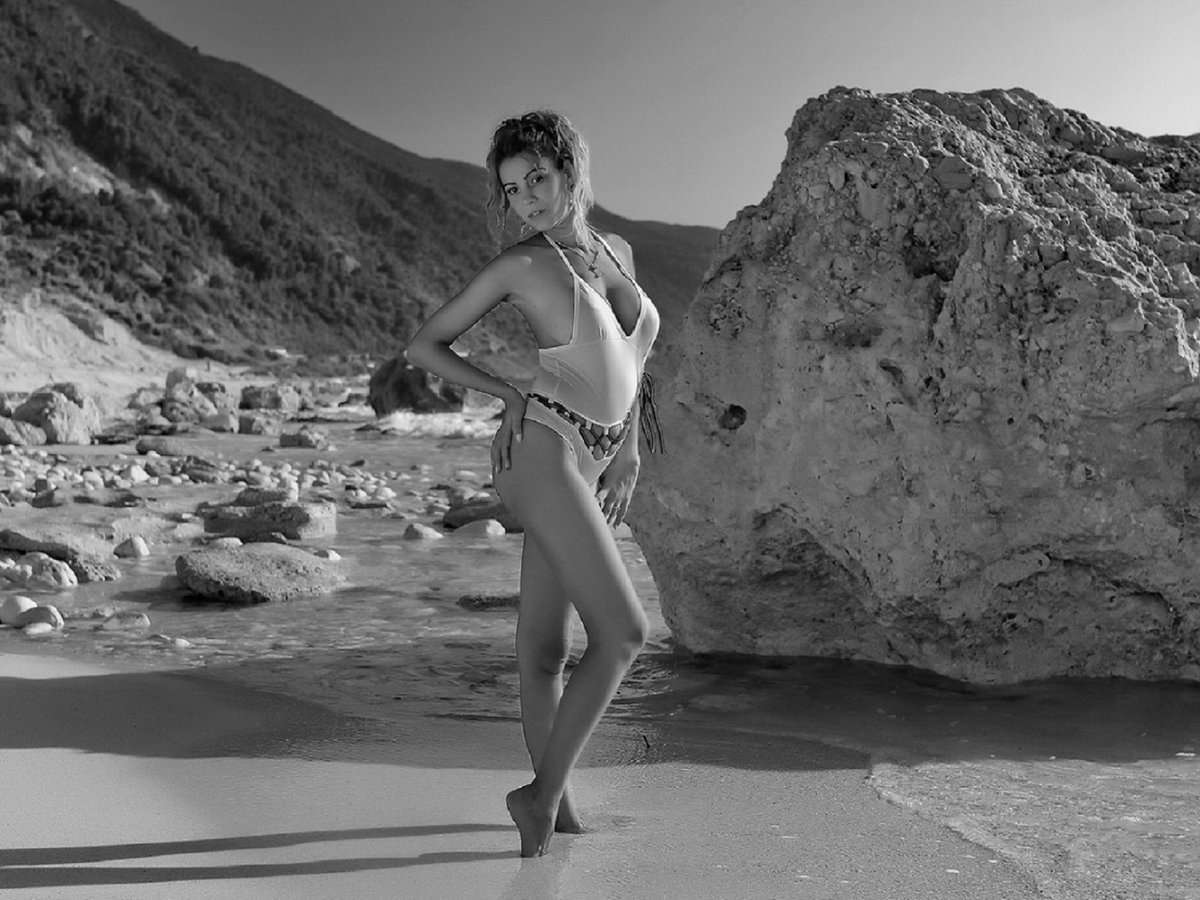 nadinneXX - Glamourous and Sexy Cam Model of Jasmin