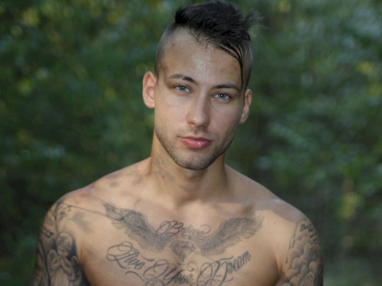 rob4babe - Free Cam Model of LiveJasmin