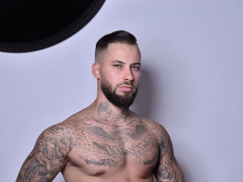 rob4babe - Free Cam Model of LiveJasmin