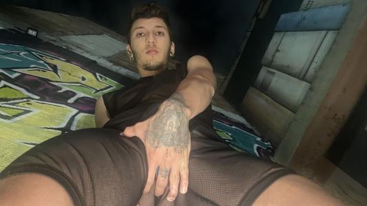Watch the sexy KennyGeorge from LiveJasmin at BoysOfJasmin