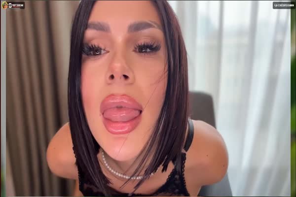 Open video #668 of cam model EmilyPortec at Jasmin