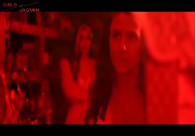 Open video #460 of cam model EsmeeCharm at Jasmin