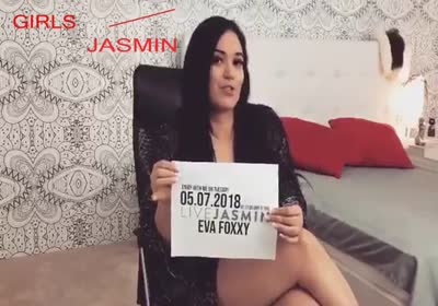 Open video #424 of cam model EvaFoxxxy at Jasmin